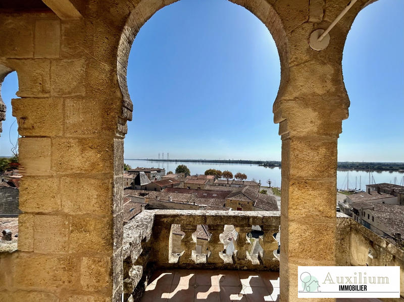 Maison - 223 m² - 7 pièces