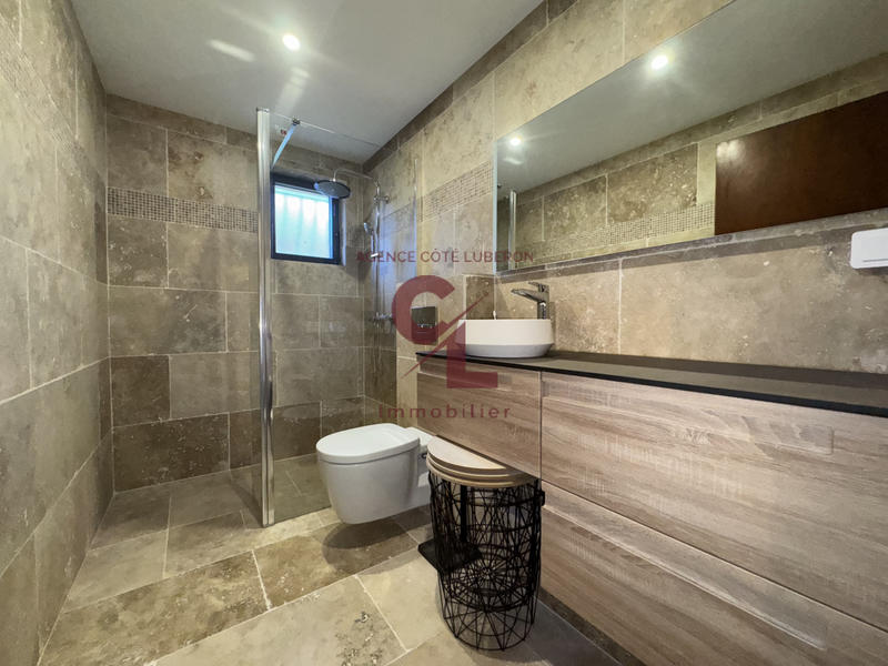 Maison - 328 m² - 9 pièces