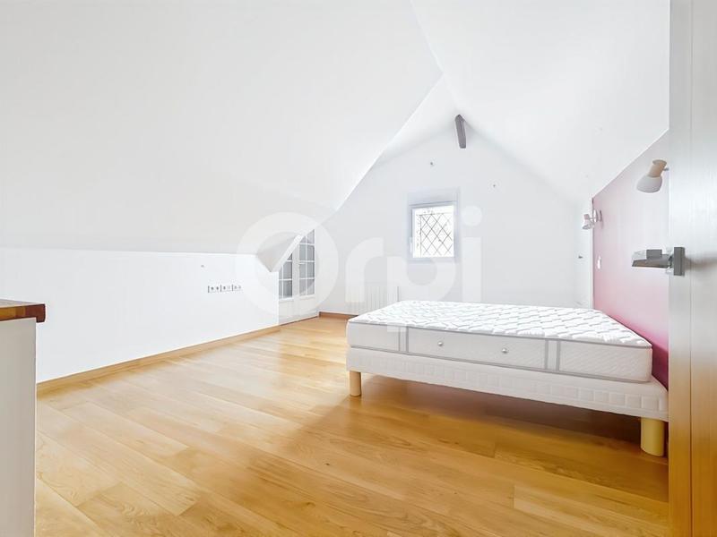 Maison - 160 m² - 5 pièces