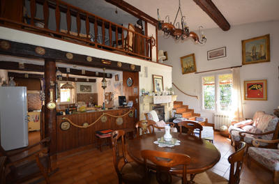 Villa - 100 m² - 3 pièces