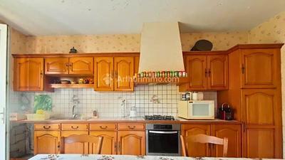 Maison - 205 m² - 10 pièces