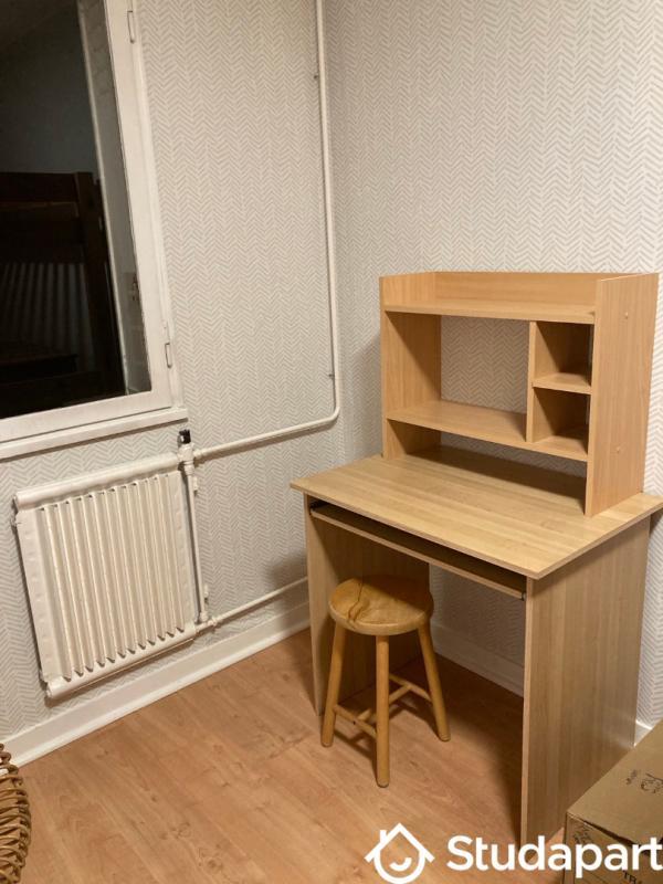 Chambre - 9 m² - 1 pièce