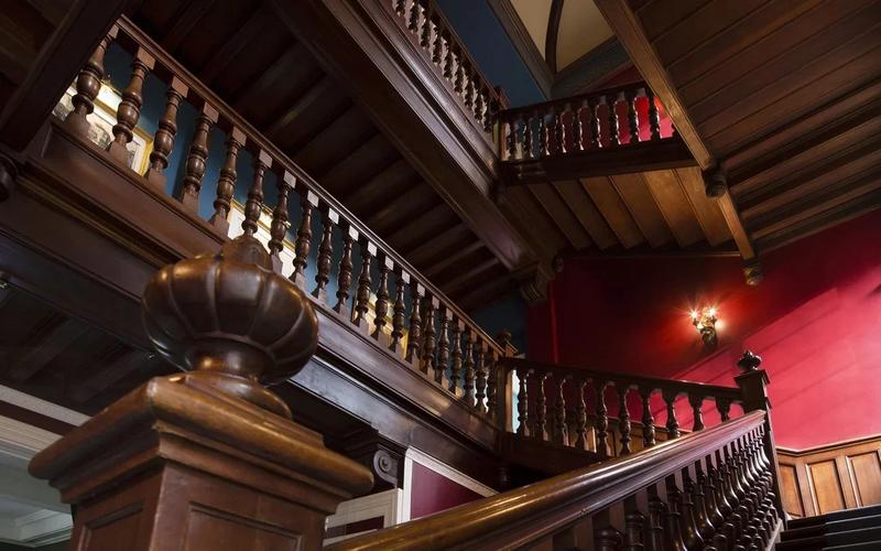 Château - 1 300 m² - 30 pièces