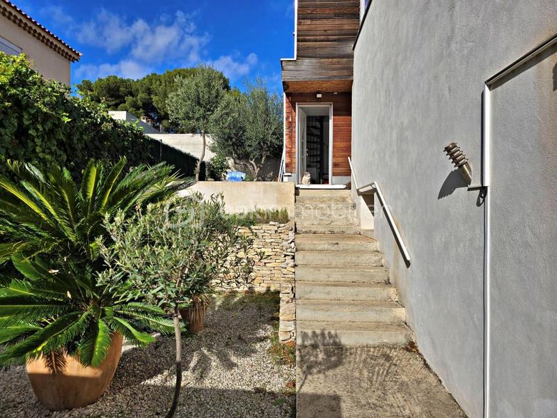 Maison traditionnelle - 202 m² - 7 pièces