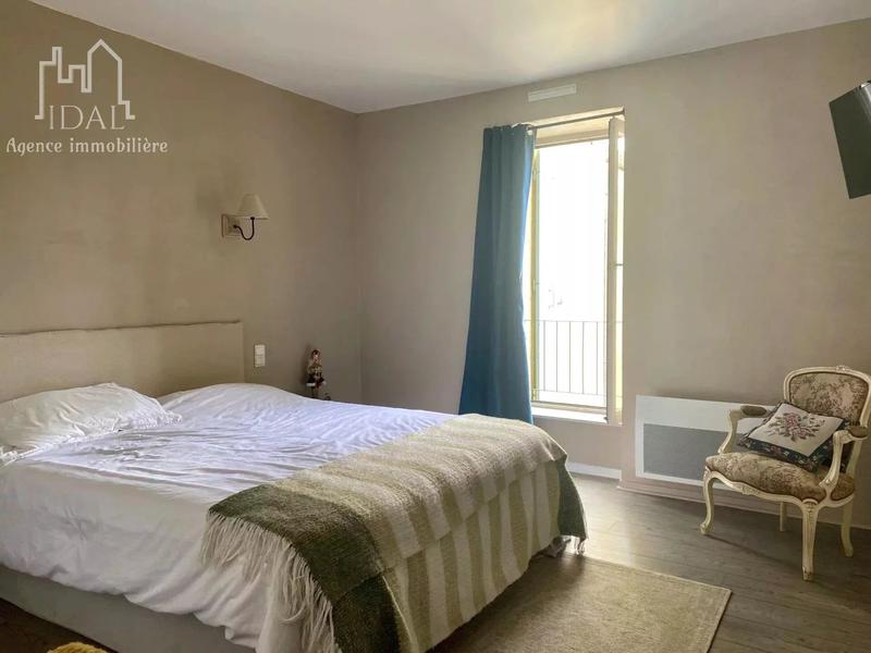 Appartement - 160 m² - 4 pièces