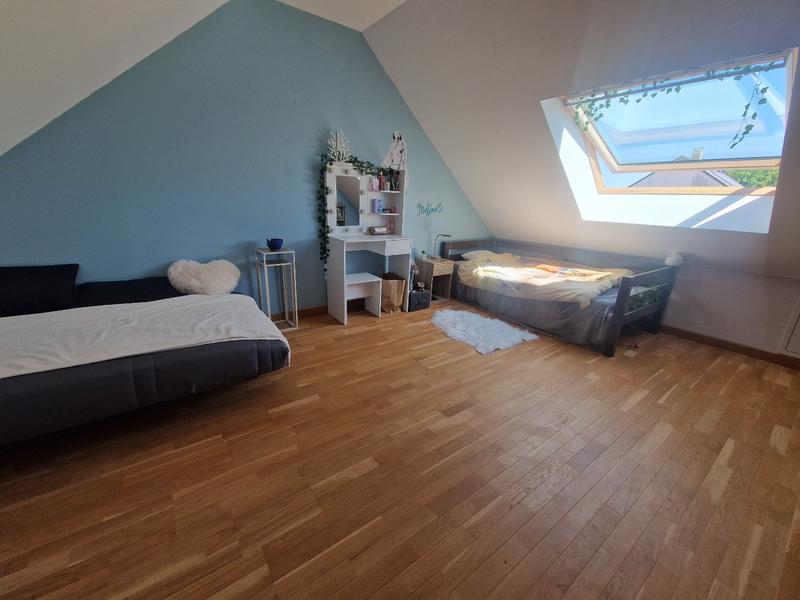 Maison - 122 m² - 7 pièces