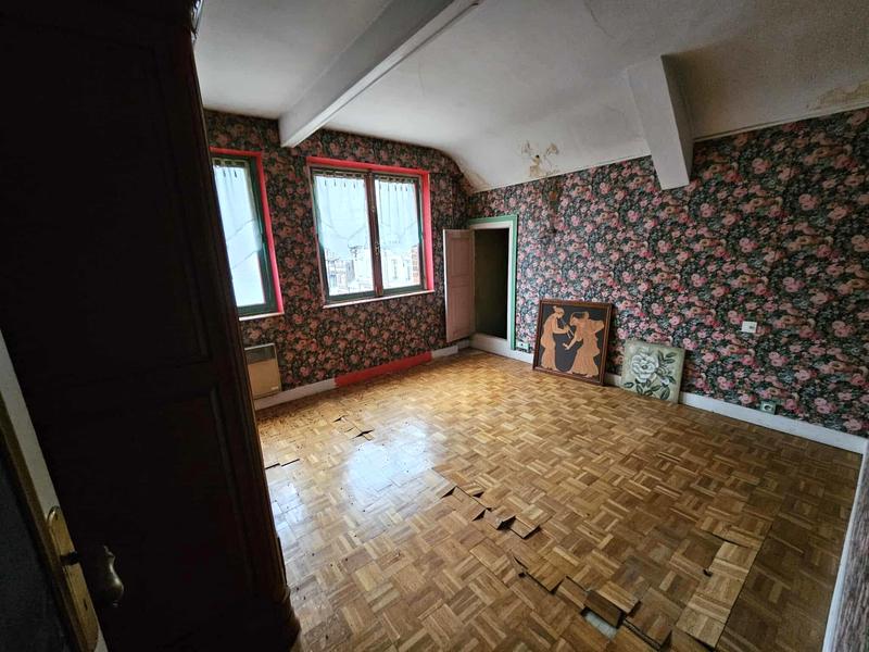 Immeuble - 108 m² - 5 pièces