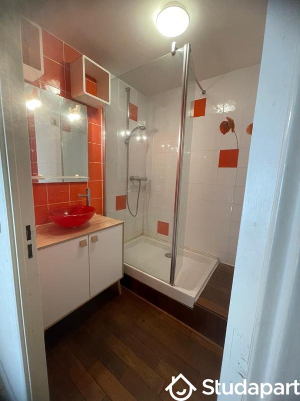 Chambre - 9 m² - 1 pièce