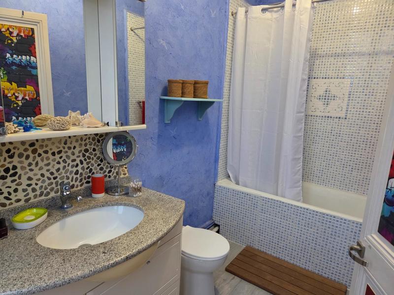 Maison - 214 m² - 9 pièces