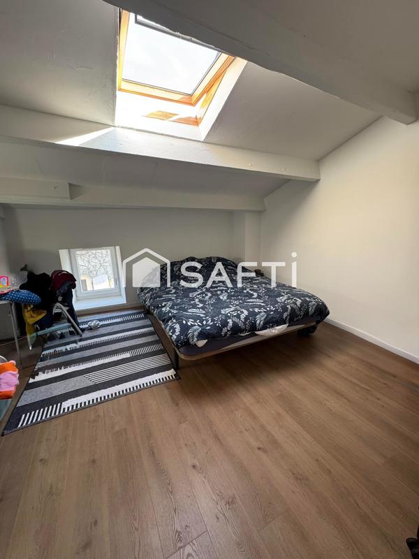 Maison - 190 m² - 8 pièces