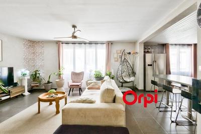 Duplex - 144 m² - 5 pièces