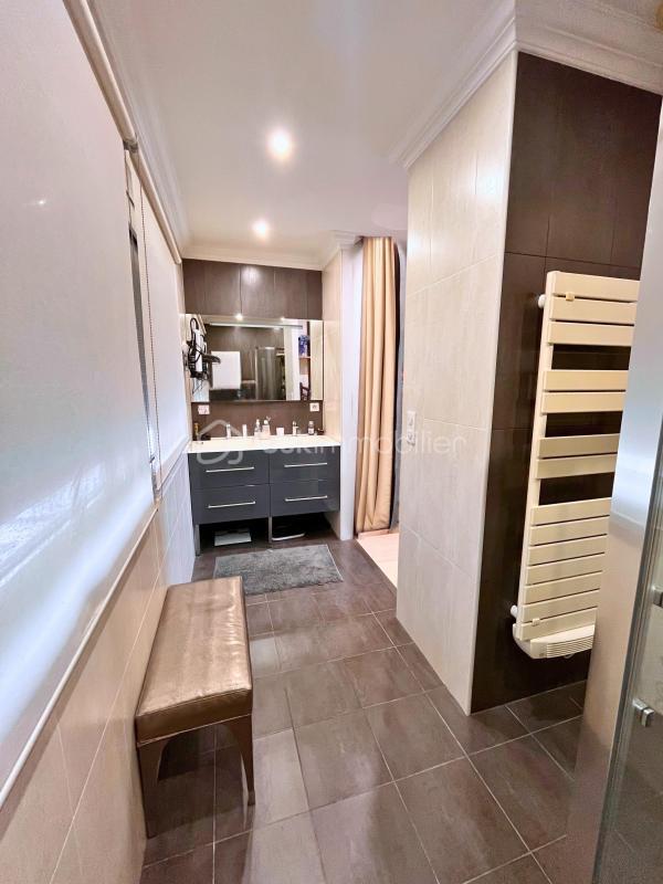 Demeure - 156 m² - 7 pièces