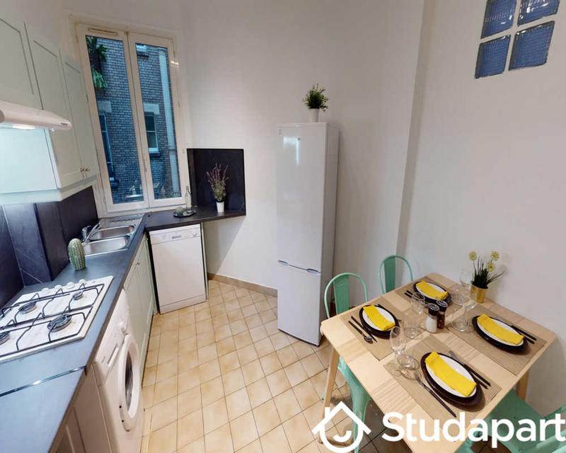 Chambre - 100 m² - 1 pièce