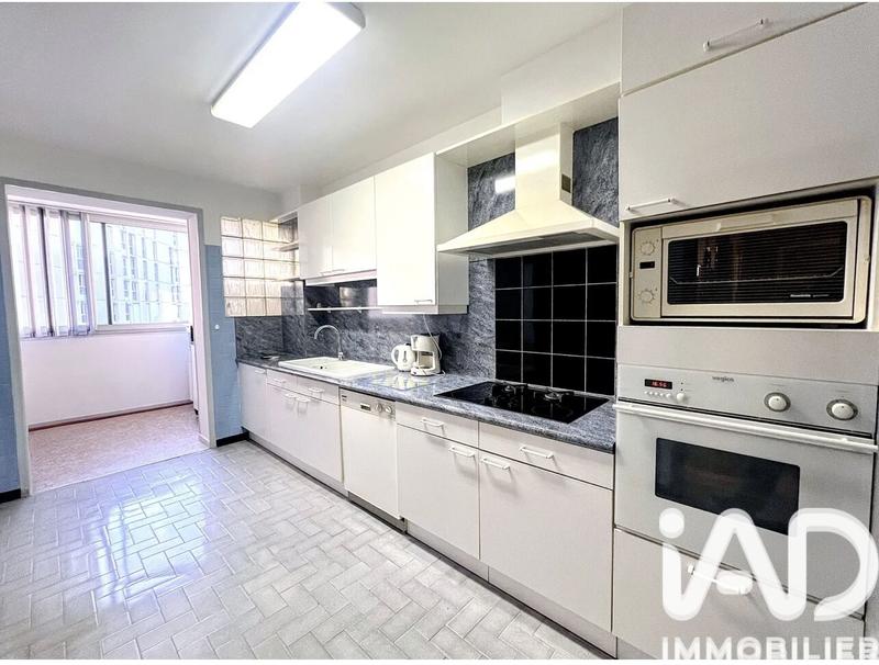 Appartement - 127 m² - 6 pièces