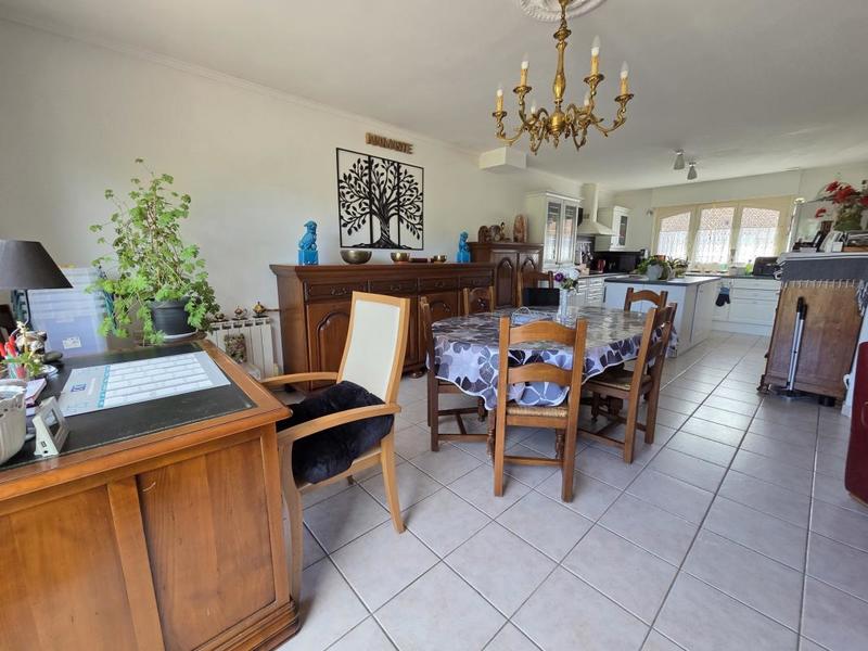 Pavillon - 110 m² - 5 pièces