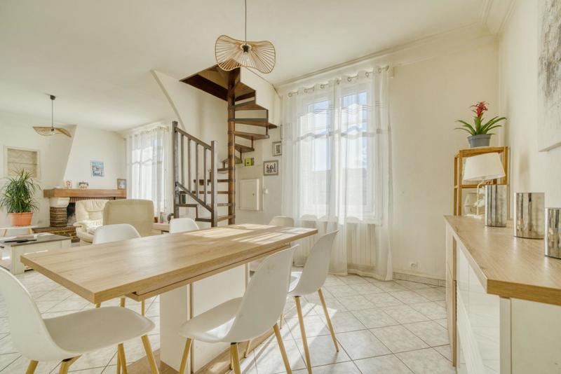 Maison - 106 m² - 4 pièces