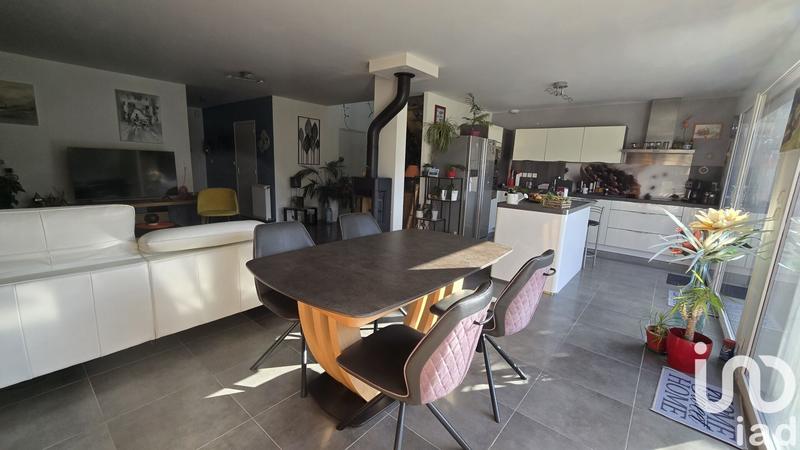 Maison - 113 m² - 6 pièces