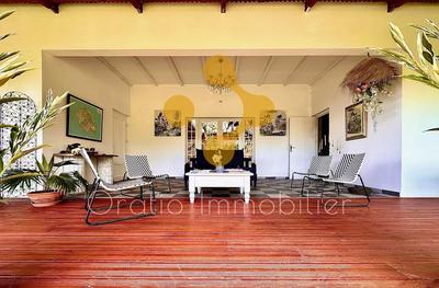 Maison - 157 m² - 6 pièces