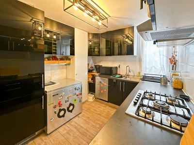 Appartement - 96 m² - 4 pièces