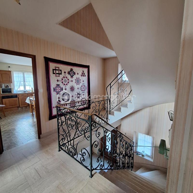 Maison traditionnelle - 140 m² - 6 pièces