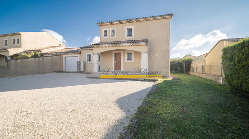 Maison - 136 m² - 5 pièces