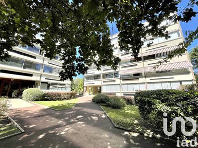 Appartement - 100 m² - 5 pièces