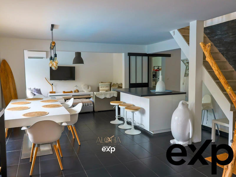 Maison - 140 m² - 6 pièces