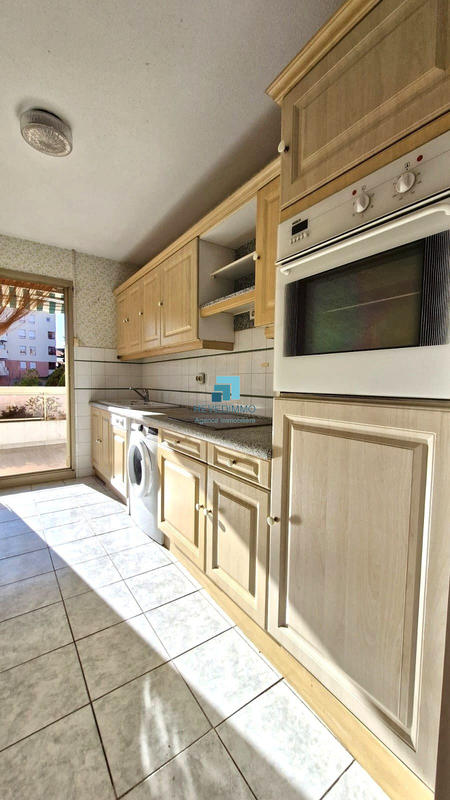 Appartement - 93 m² - 4 pièces