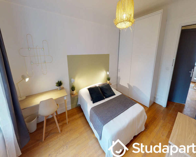 Chambre - 80 m² - 1 pièce