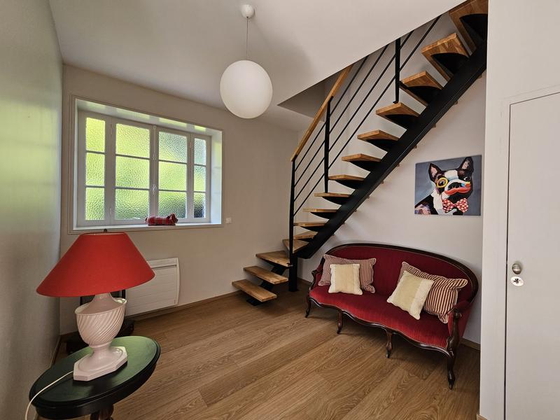 Maison - 297 m² - 8 pièces