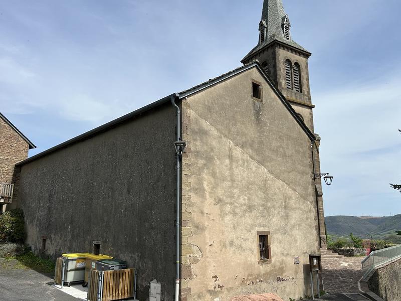 Grange - 300 m² - 2 pièces