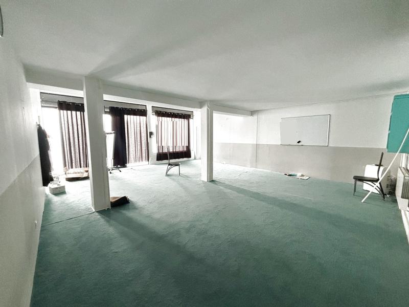 Local commercial - 91 m² - 3 pièces