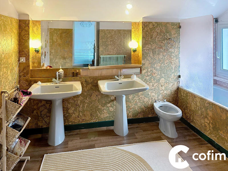 Maison - 150 m² - 6 pièces