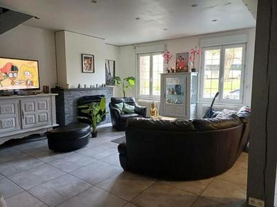 Maison - 301 m² - 12 pièces