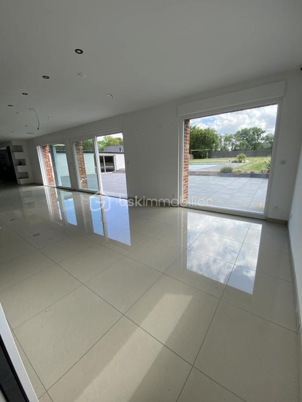 Villa - 280 m² - 7 pièces