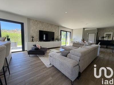 Maison - 114 m² - 4 pièces