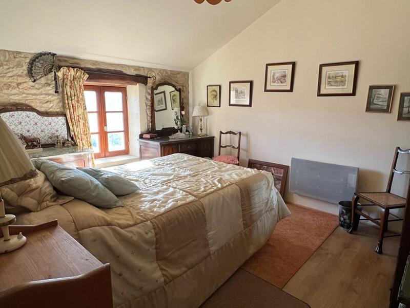 Corps de ferme - 233 m² - 6 pièces