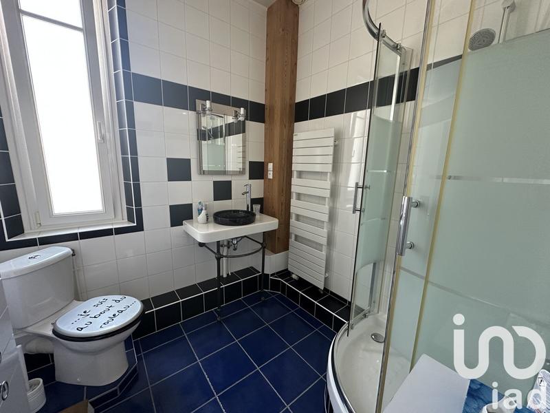 Maison - 258 m² - 8 pièces