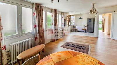 Maison - 74 m² - 4 pièces