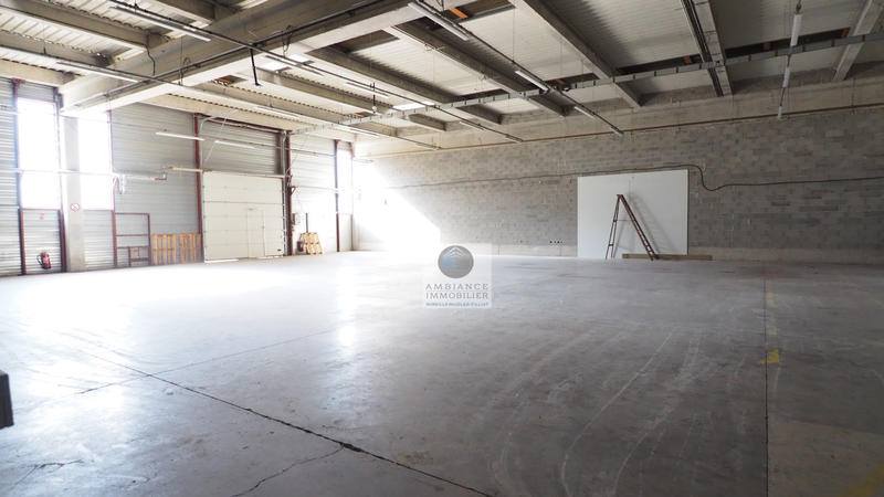 Local commercial - 627 m²