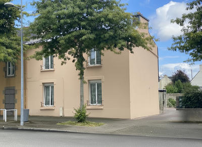 Maison - 90 m² - 6 pièces