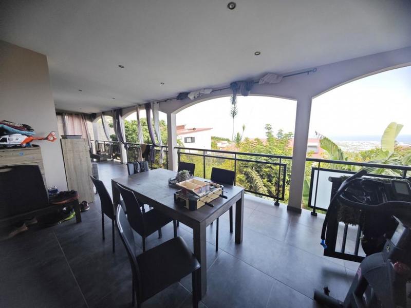 Villa - 130 m² - 5 pièces