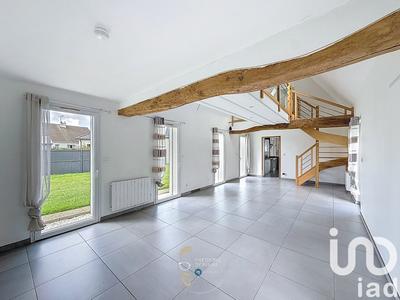 Maison - 93 m² - 4 pièces
