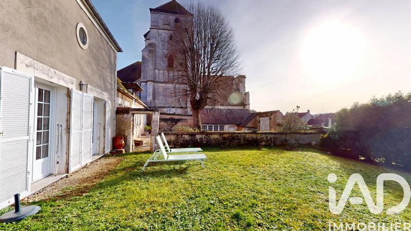 Maison - 185 m² - 8 pièces