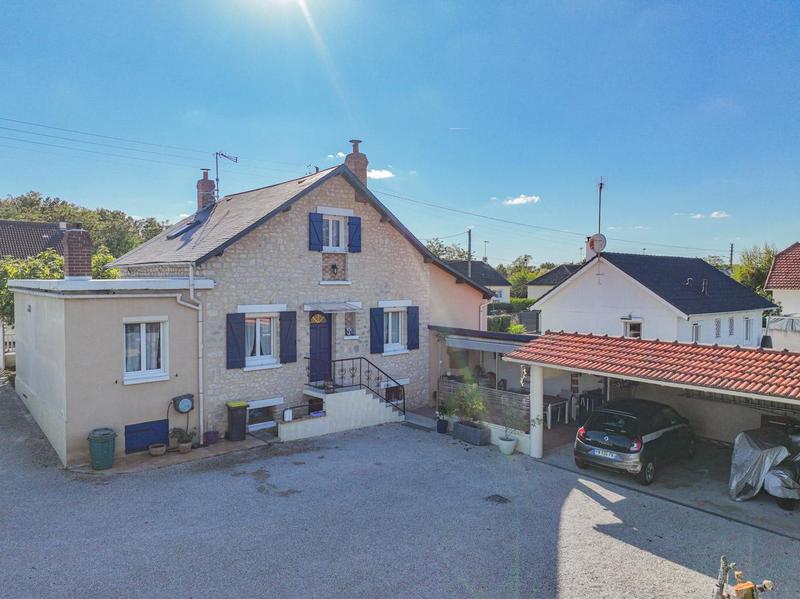 Maison - 105 m² - 5 pièces