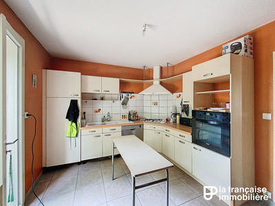 Maison - 122 m² - 6 pièces