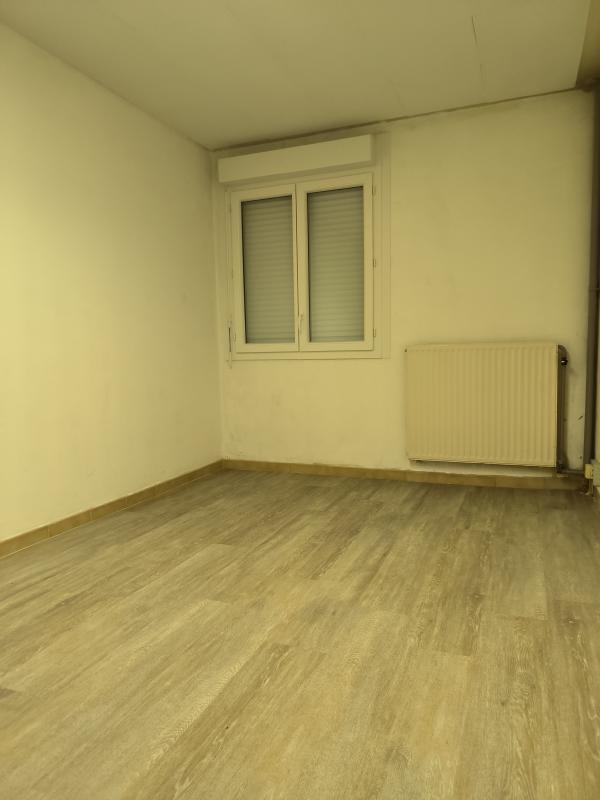 Bureau - 97 m² - 4 pièces