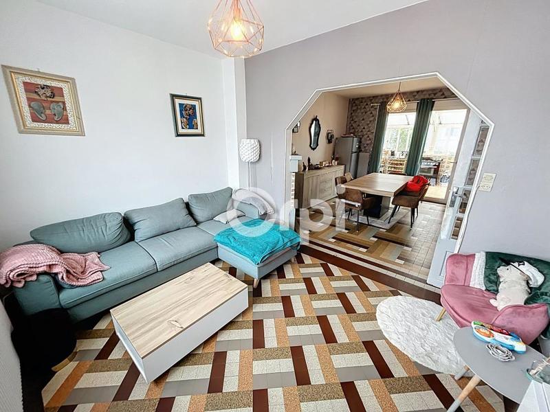 Maison - 97 m² - 5 pièces