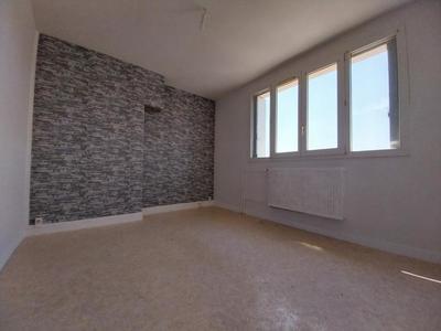 Appartement - 64 m² - 4 pièces