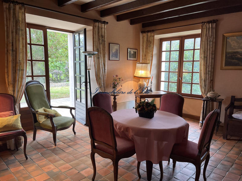 Maison - 310 m² - 10 pièces